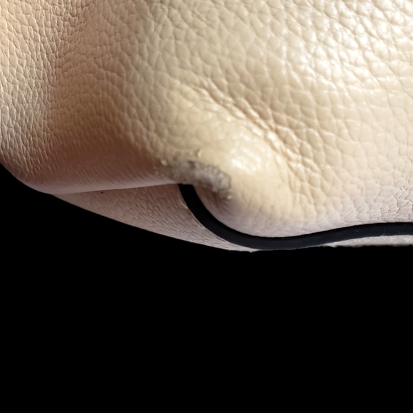 Cream leather Handbags - Picture 7 of 7